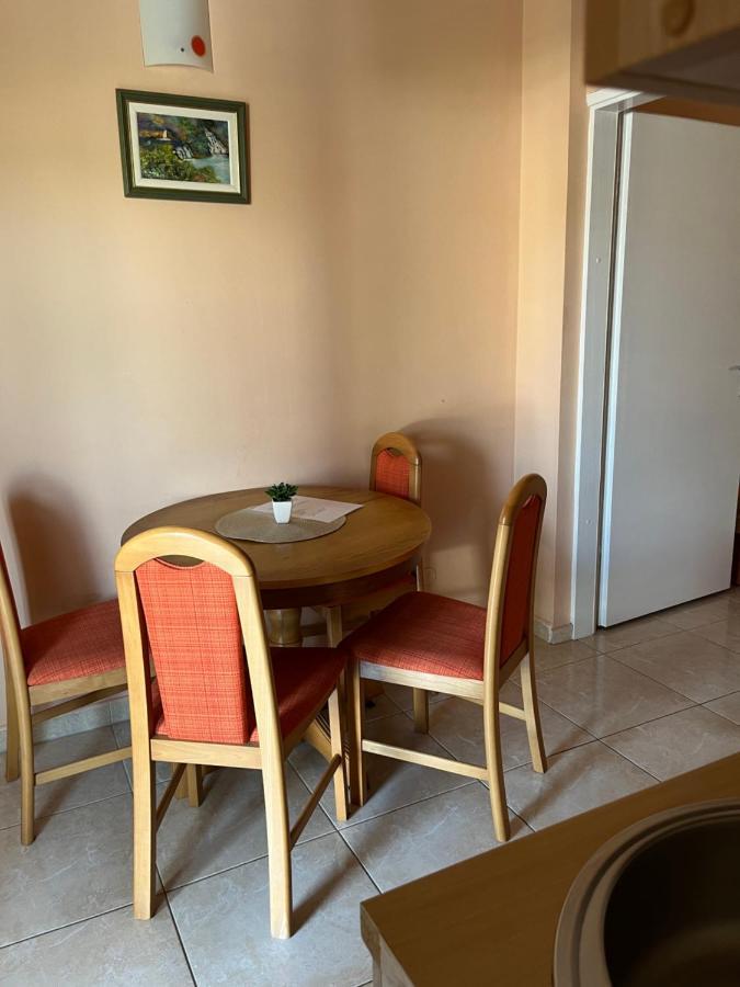 Apartment Pralija *
